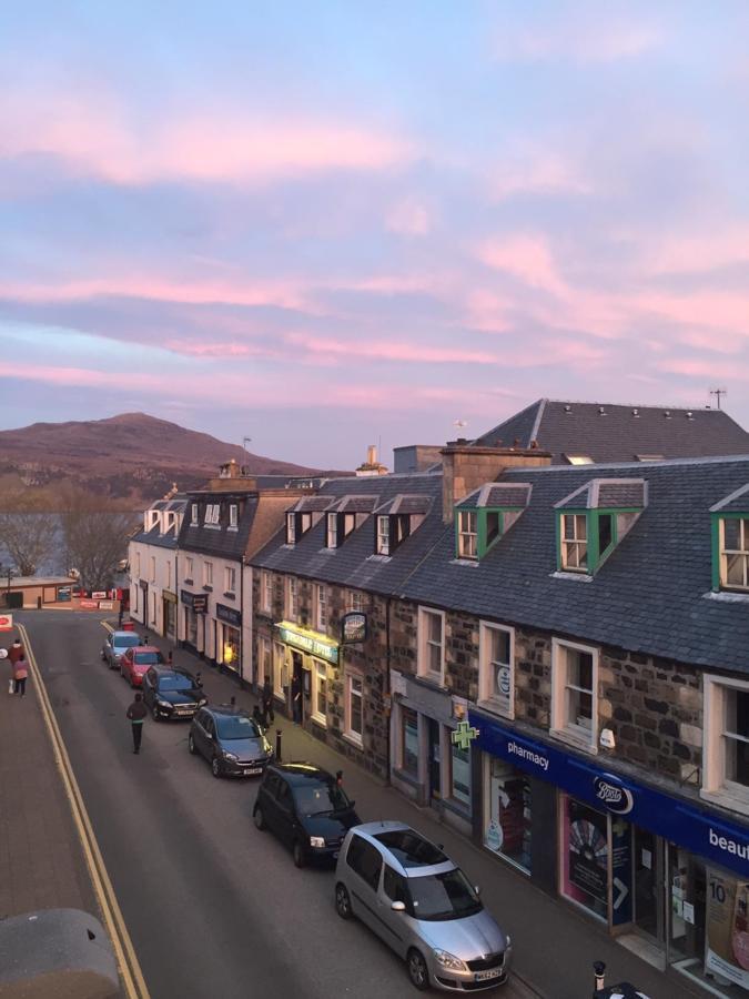 Caledonian Hotel Portree Exterior foto